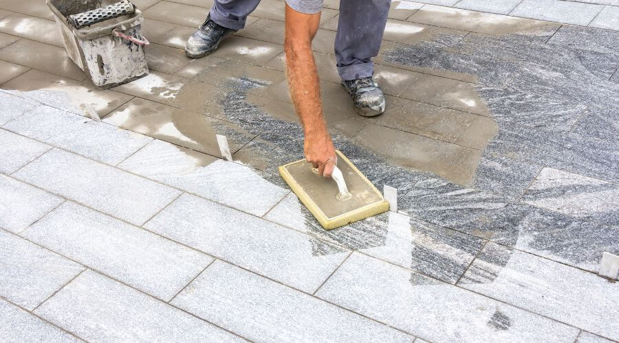 Professional gutter cleaning in Holbrook, NY